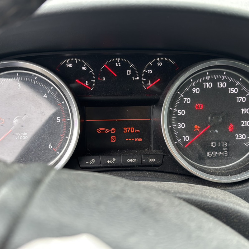 PEUGEOT 508 1 PHASE 1 2.0 HDI - 16V TURBO Photo n°31