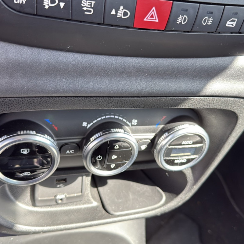 FIAT 500L LIVING PHASE 1 1.6 JTD - 16V TURBO MULTIJET Photo n°17