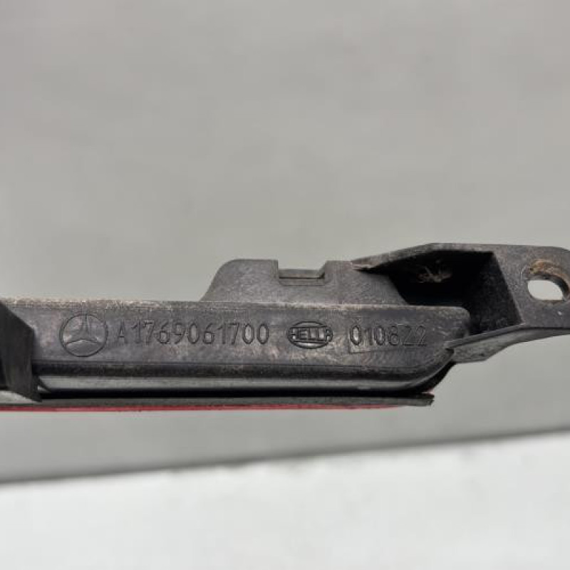 Feu arriere stop central MERCEDES CLASSE A 176 Photo n°4