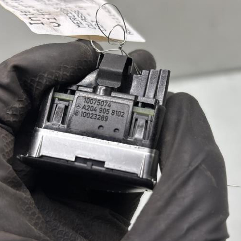 Interrupteur de leve vitre arriere droit MERCEDES CLASSE A 176 Photo n°4