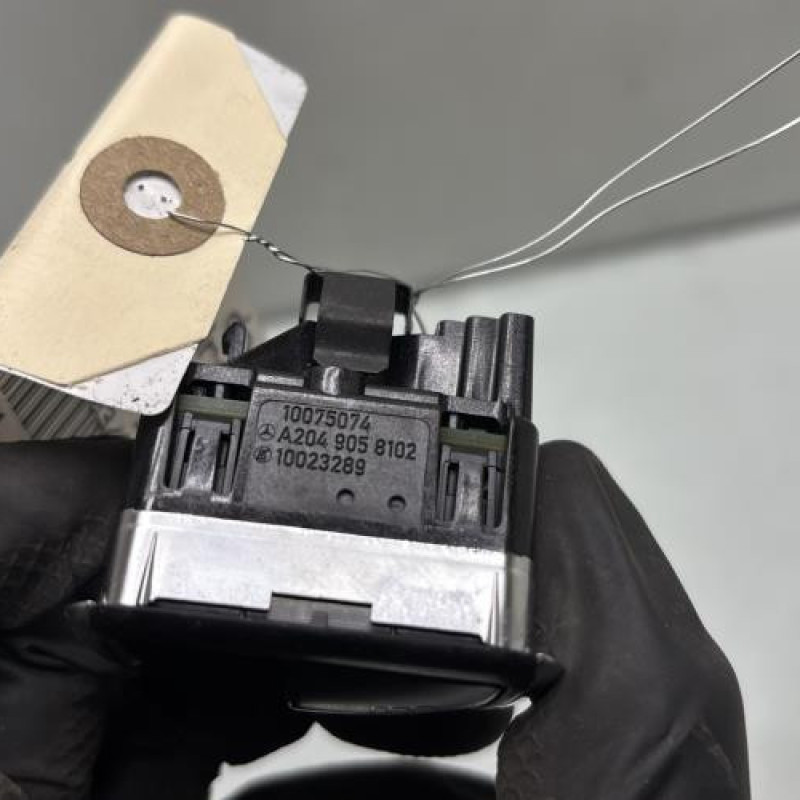 Interrupteur de leve vitre avant droit MERCEDES CLASSE A 176 Photo n°3