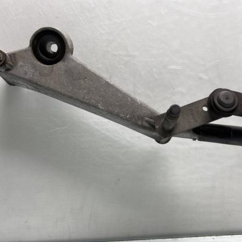 Moteur essuie glace avant MERCEDES CLASSE A 176 Photo n°3