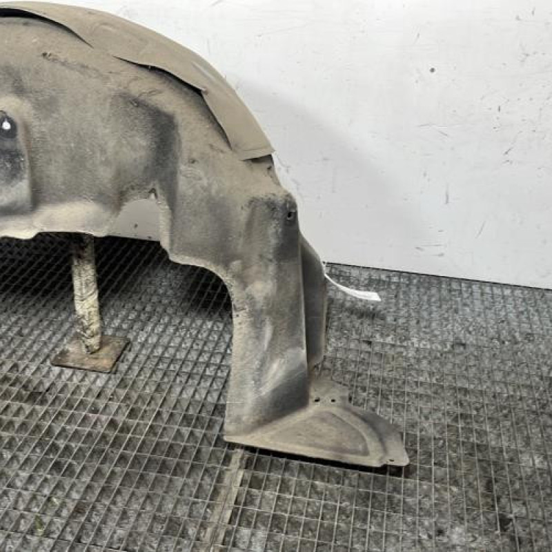 Pare boue arriere droit MERCEDES CLASSE A 176 Photo n°4