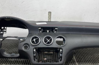 Planche de bord complete MERCEDES CLASSE A 176 Photo n°1