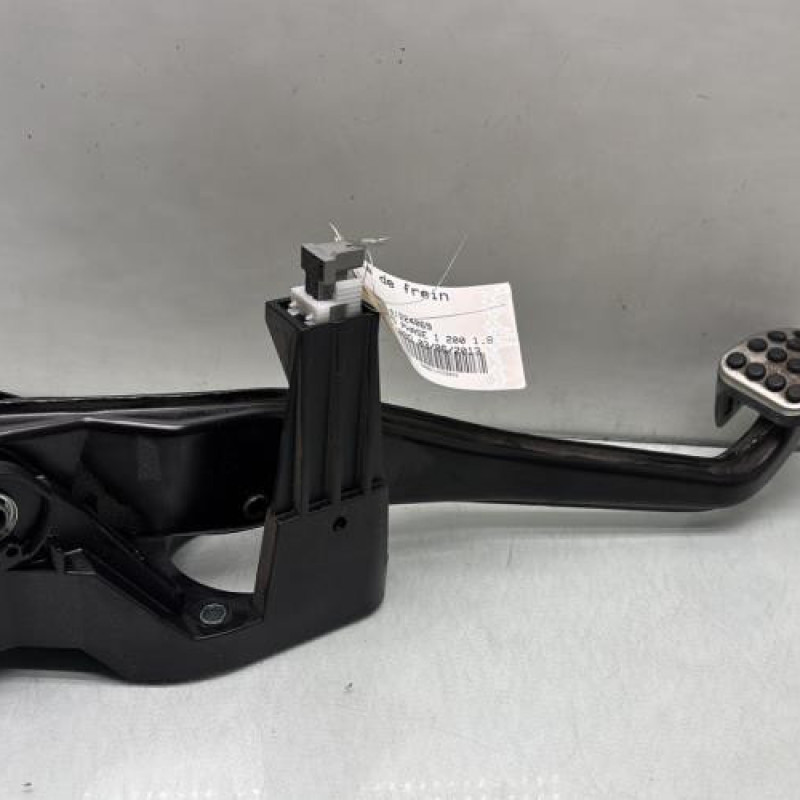 Pedale de frein MERCEDES CLASSE A 176 Photo n°1