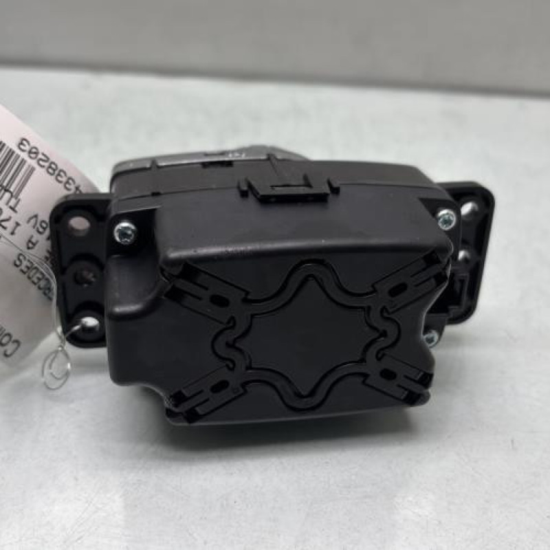 Commande GPS MERCEDES CLASSE A 176 Photo n°2