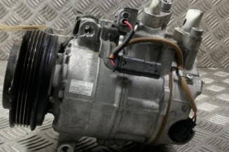 Compresseur clim MERCEDES CLASSE A 176 Photo n°1