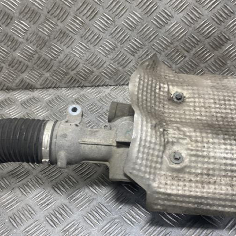 Cremaillere assistee MERCEDES CLASSE A 176 Photo n°3