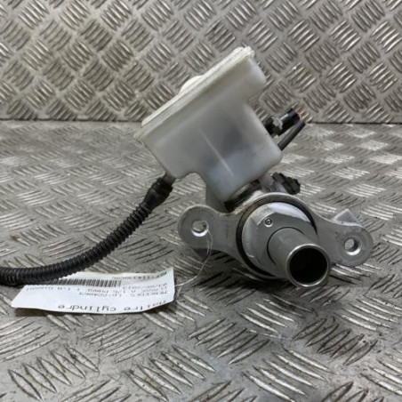 Maitre cylindre (freinage) MERCEDES CLASSE A 176 Photo n°1