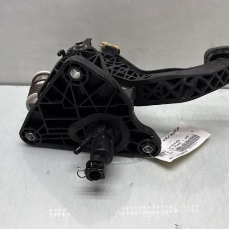 Pedale d'embrayage MERCEDES CLASSE A 176