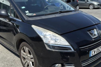 Aile avant droit PEUGEOT 5008 1