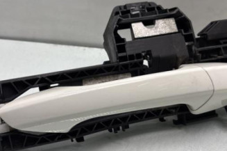 Poignee porte arriere droit MERCEDES CLASSE A 176 Photo n°1