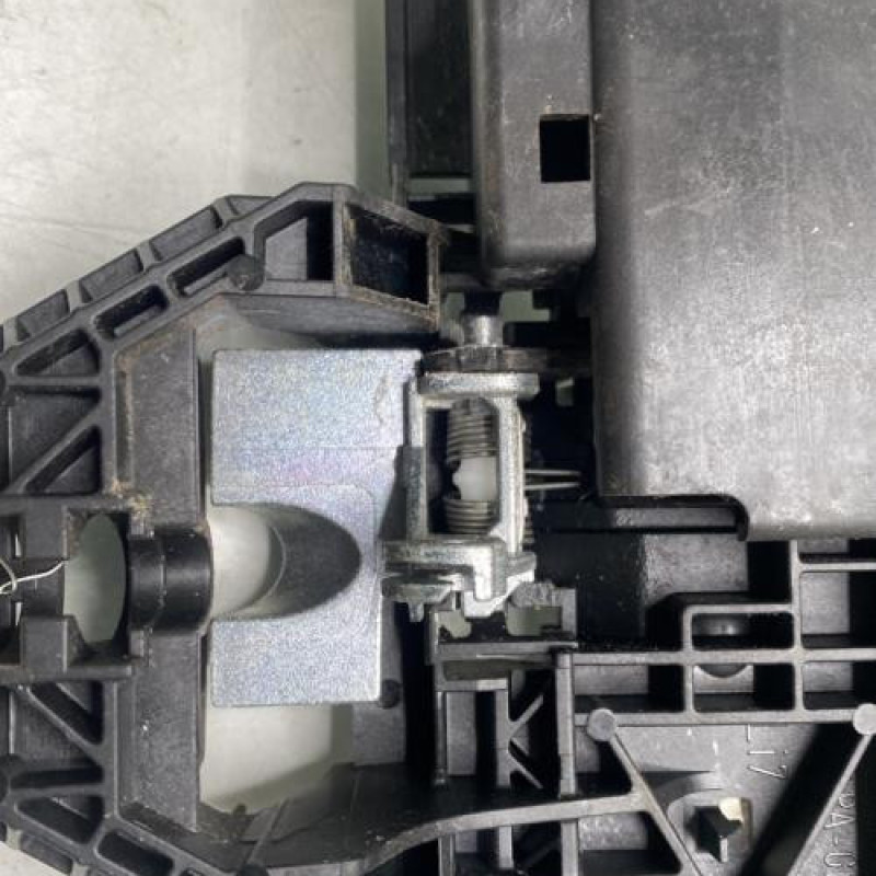 Poignee porte avant gauche MERCEDES CLASSE A 176 Photo n°3