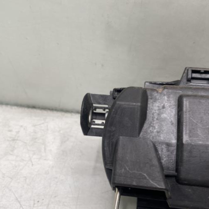 Poignee porte avant gauche MERCEDES CLASSE A 176 Photo n°5