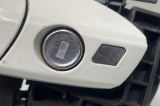 Poignee porte avant gauche MERCEDES CLASSE A 176