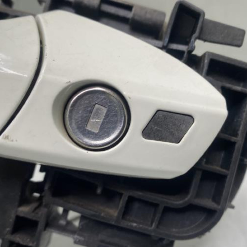 Poignee porte avant gauche MERCEDES CLASSE A 176 Photo n°7