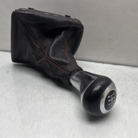 Pommeau de vitesses MERCEDES CLASSE A 176 Photo n°1