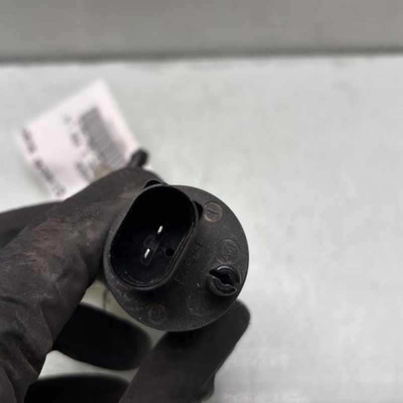 Pompe lave glace avant MERCEDES CLASSE A 176 Photo n°4