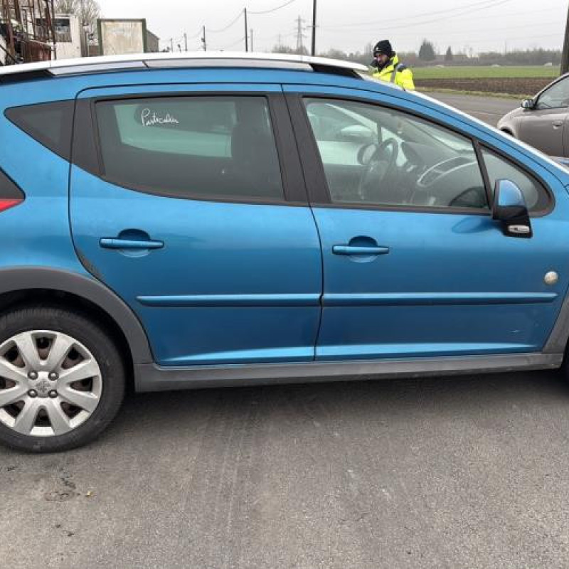 Feu arriere principal gauche (feux) PEUGEOT 207 Photo n°7