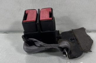 Attache ceinture arriere droit RENAULT CLIO 2 Photo n°1
