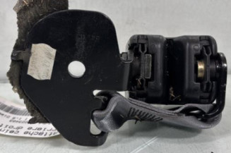 Attache ceinture arriere droit RENAULT CLIO 2
