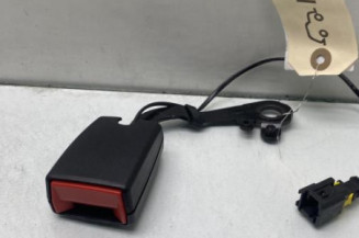 Attache ceinture arriere gauche PEUGEOT 5008 1