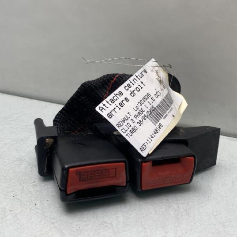 Attache ceinture arriere droit RENAULT CLIO 3 Photo n°1