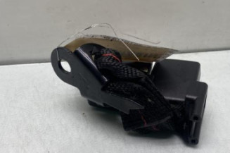 Attache ceinture arriere droit RENAULT CLIO 3