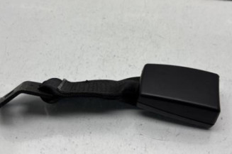 Attache ceinture arriere droit BMW SERIE 1 E88 Photo n°1