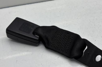 Attache ceinture arriere droit BMW SERIE 1 E88