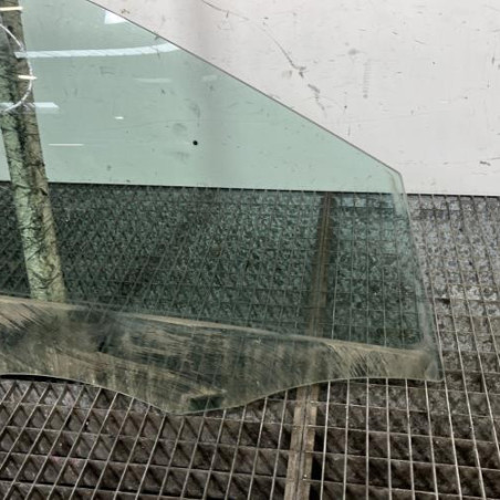 Vitre avant droit MERCEDES CLASSE A 176