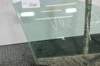 Vitre avant droit MERCEDES CLASSE A 176