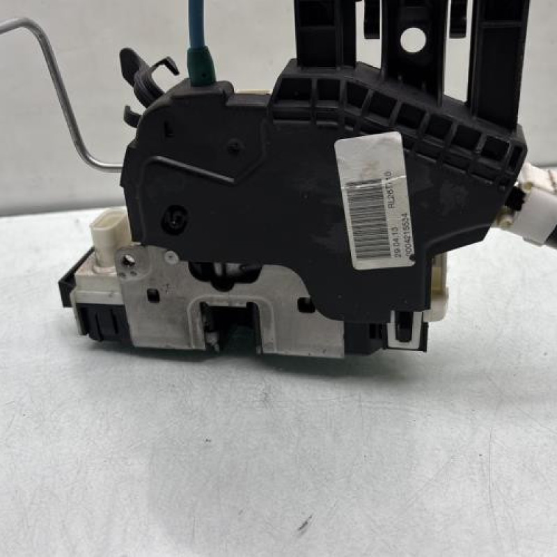 Serrure arriere gauche MERCEDES CLASSE A 176 Photo n°5