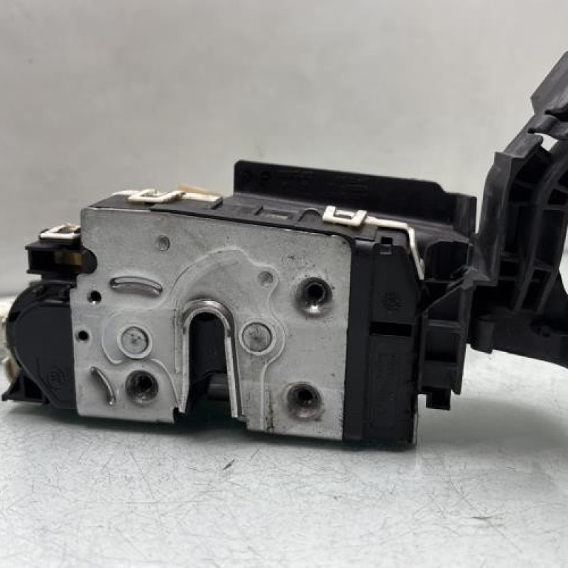 Serrure avant gauche MERCEDES CLASSE A 176 Photo n°1