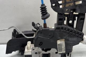 Serrure avant gauche MERCEDES CLASSE A 176