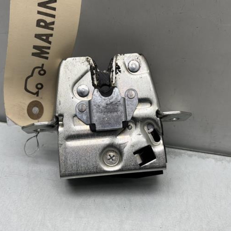 Serrure de coffre MERCEDES CLASSE A 176 Photo n°1