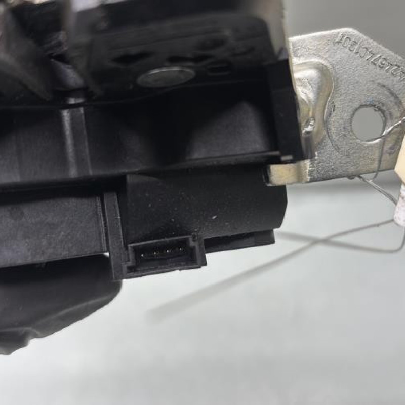 Serrure de coffre MERCEDES CLASSE A 176 Photo n°3