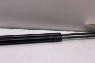 Verin de coffre MERCEDES CLASSE A 176 Photo n°1