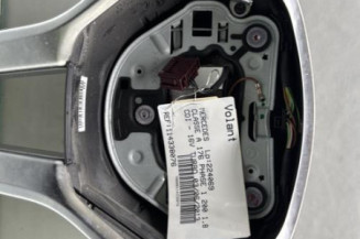 Volant MERCEDES CLASSE A 176