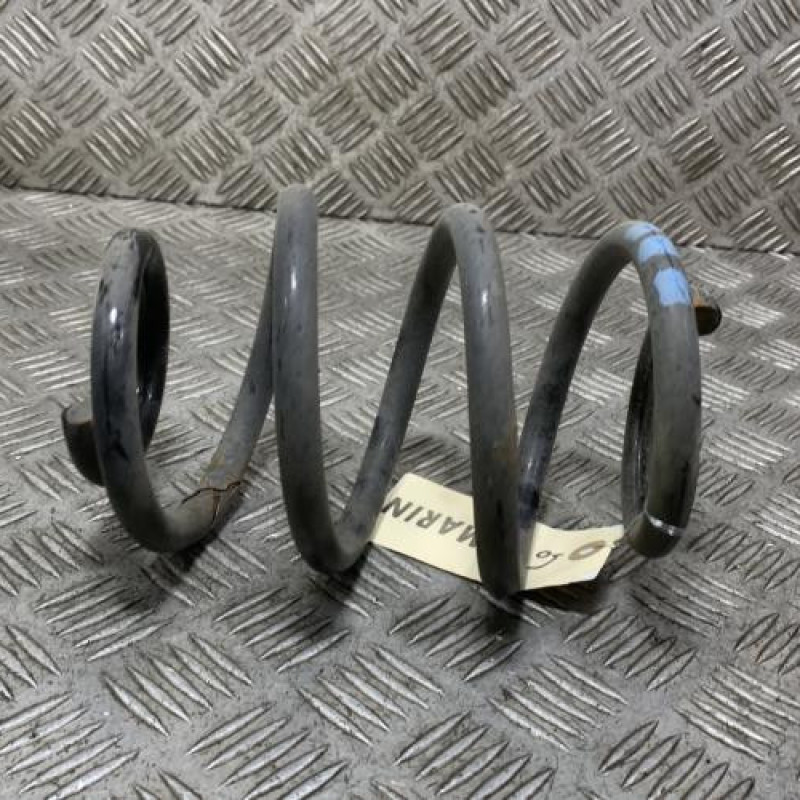 Ressort de suspension arriere droit MERCEDES CLASSE A 176 Photo n°3