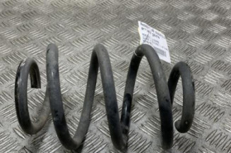 Ressort de suspension arriere gauche MERCEDES CLASSE A 176 Photo n°1