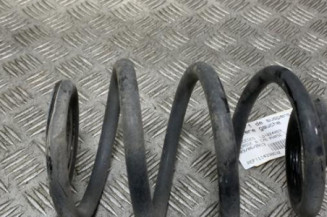 Ressort de suspension arriere gauche MERCEDES CLASSE A 176