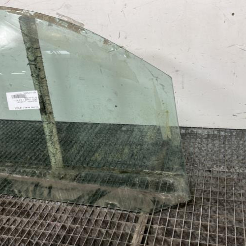 Vitre avant droit VOLKSWAGEN CADDY 3 Photo n°2