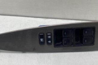 Interrupteur de leve vitre avant gauche TOYOTA AVENSIS 3 Photo n°1