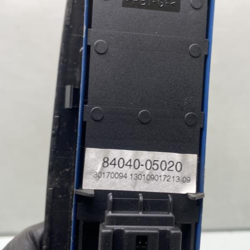 Interrupteur de leve vitre avant gauche TOYOTA AVENSIS 3 Photo n°4