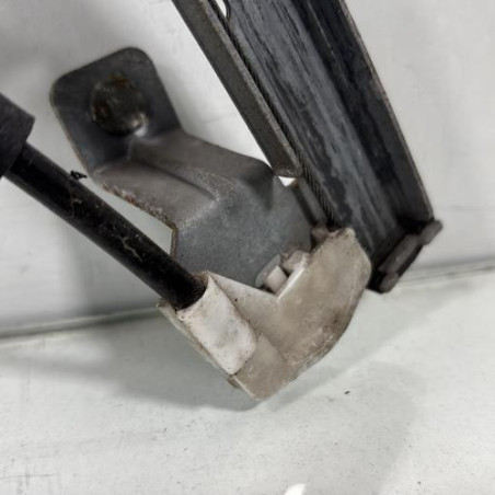 Leve vitre electrique avant droit PEUGEOT 106