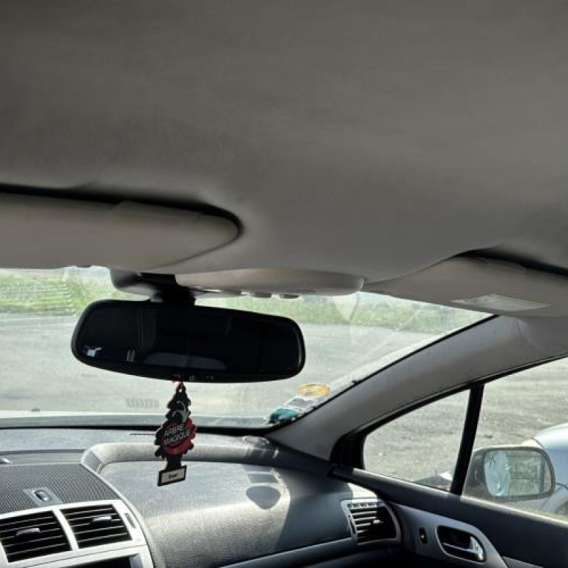 Feu arriere stop central PEUGEOT 407 Photo n°20