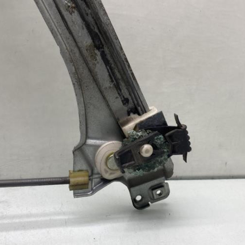 Leve vitre electrique avant droit RENAULT CLIO 3 Photo n°3