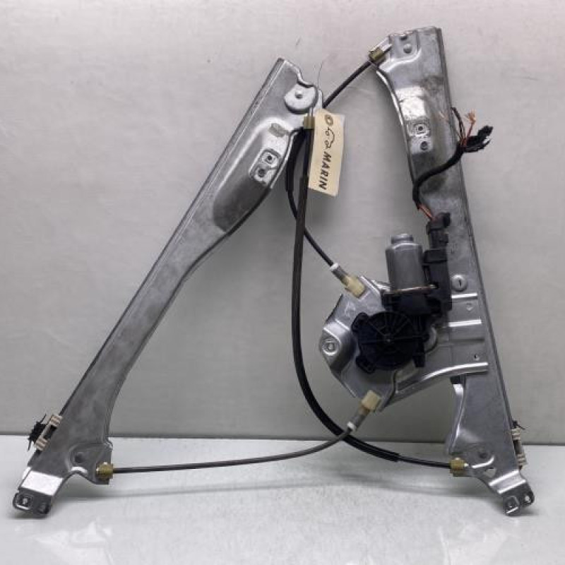 Leve vitre electrique avant droit RENAULT CLIO 3 Photo n°6