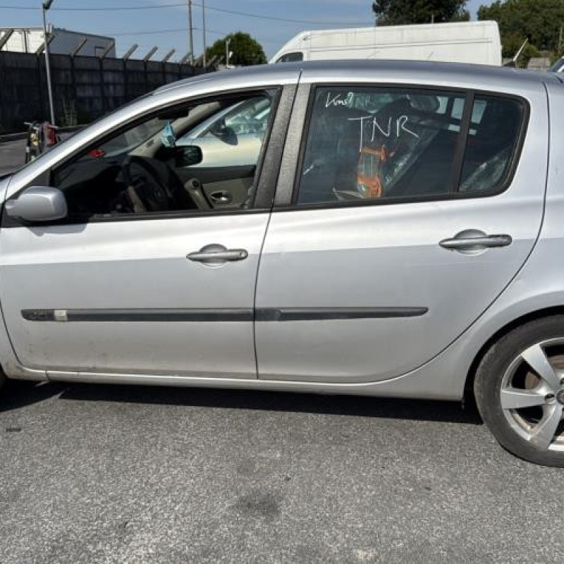 Leve vitre mecanique arriere gauche RENAULT CLIO 3 Photo n°11